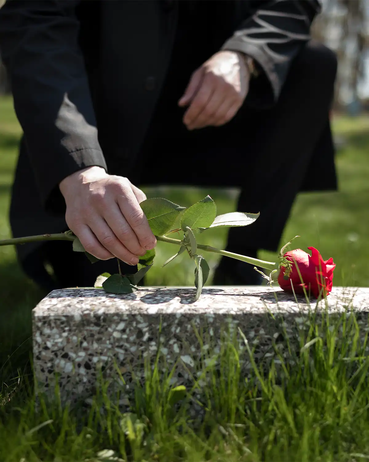 Ako zvládnuť prvé dni po strate blízkeho