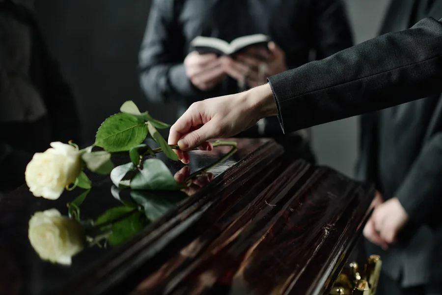 Úprava a obliekanie zosnulého